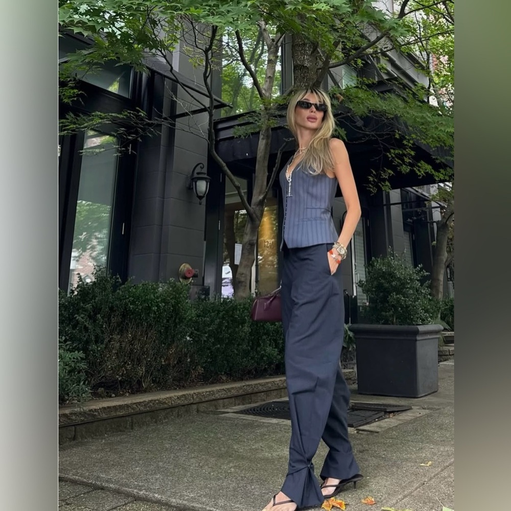 TREND NEW ! ZARA  PLEATED  CARGO PANTS 
🚨FIRM PRICE NO DISCOUNT ON THIS PANTS - Picture 8 of 16